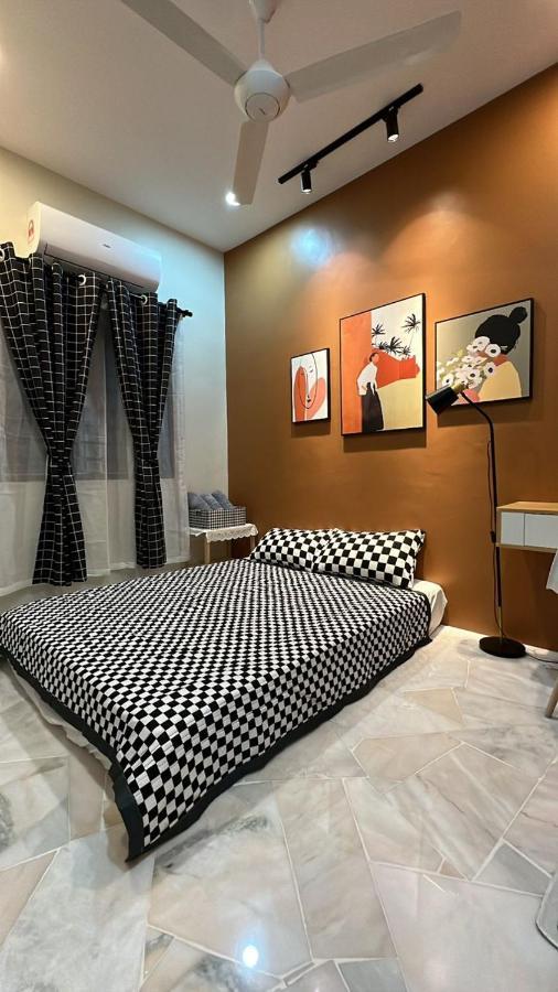 Bonjour Homestay Sungai Pelek Ngoại thất bức ảnh